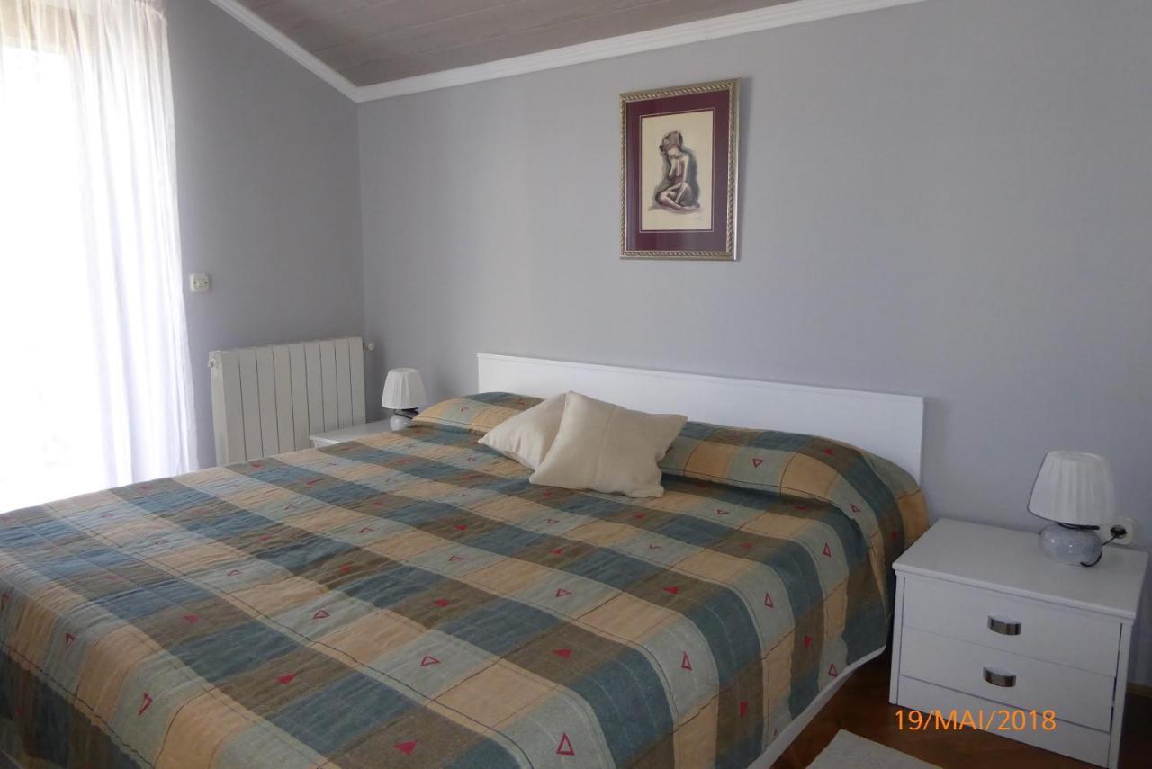 Apartmani Dubasnica Malinska Exterior foto